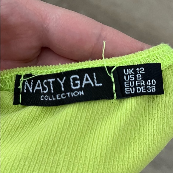 halter top - Picture 4 of 4